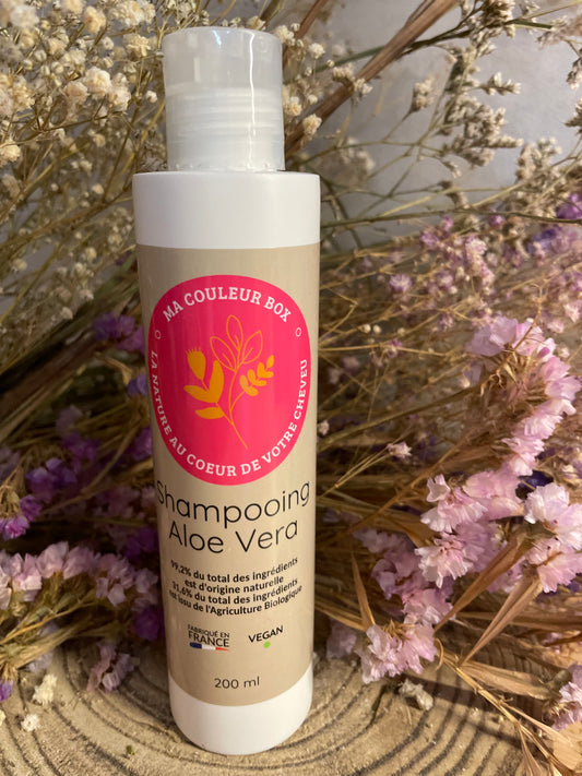 🌿 Notre Shampoing à l’Aloe Vera ! 🌟